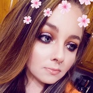 Meet your Posher, Candice